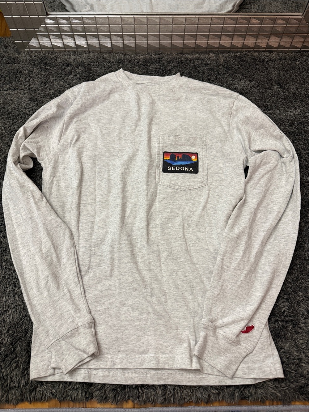 League Sedona Pocket Long-Sleeve Tee - Heather Light Gray